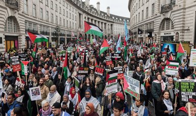 Thousands rally in London to call for immediate cease-fire in Gaza