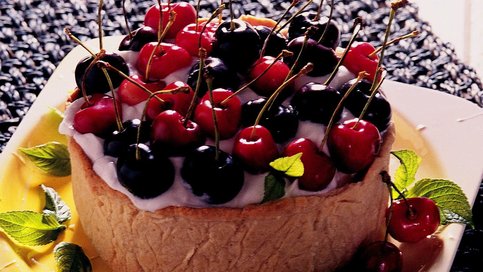 Kirazlı Tart