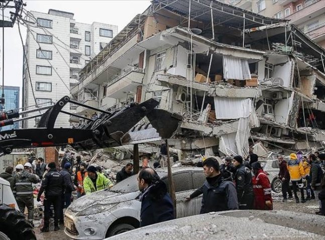 EU commissioner, senior Swedish official to visit Türkiye in wake of deadly quakes