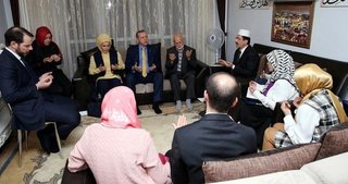Cumhurbaşkanı Erdoğan ve ailesinden anlamlı ziyaret