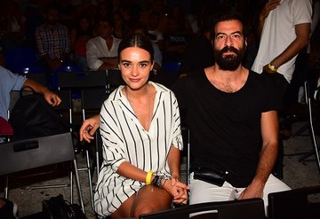 Bebeklerinin cinsiyeti belli oldu