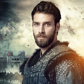 Dinç Daymen – Kimdir