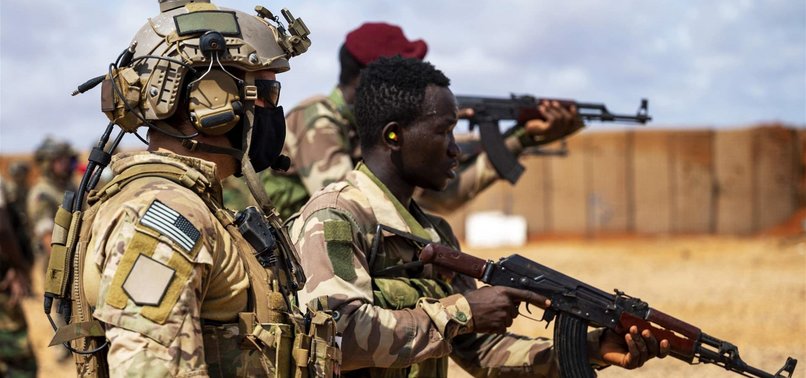 SOMALIA SUSPENDS, DETAINS MEMBERS OF US-TRAINED UNIT FOR THEFT