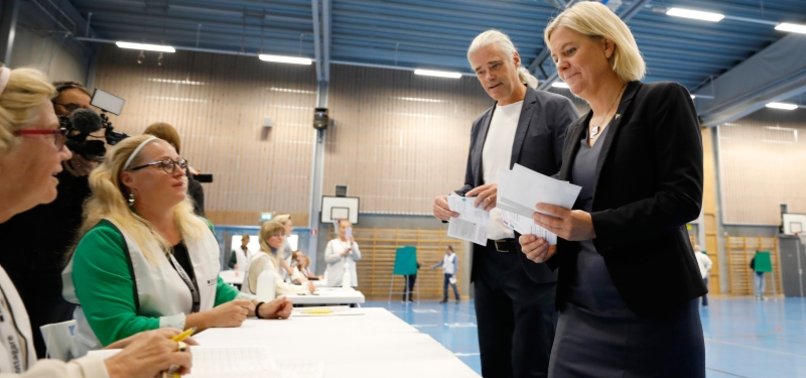 SWEDISH PRIME MINISTER SUBMITS VOTE IN PARLIAMENTARY ELECTION
