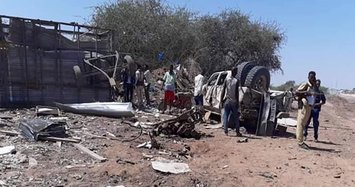 At least 7 killed, dozens wounded in car bomb blast near Somali capital
