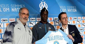 Marseille signs Balotelli from Nice until end of the season