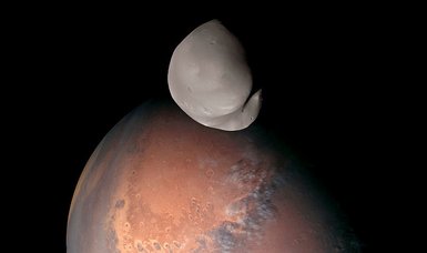 UAE probe offers unprecedented view of Mars moon