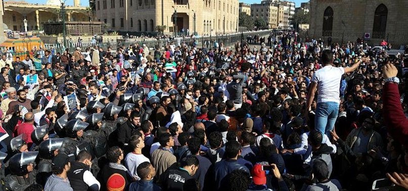EGYPTIANS PROTEST TRUMP DECLARATION AT CAIROS AZHAR