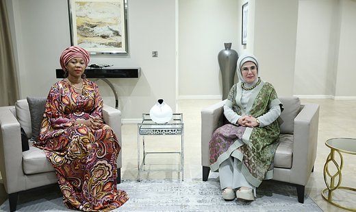 Türkiye’s first lady discusses cancer collaboration with Sierra Leone counterpart