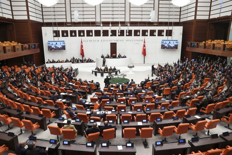 In new period, Turkish parliament poised to welcome scores of celebrities as lawmakers