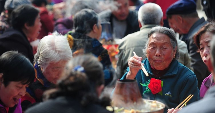 Çin emeklilik yaşını aşamalı olarak artıracak