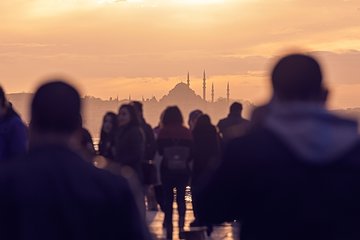 Sevgi ve kardeşliğe dayalı toplum