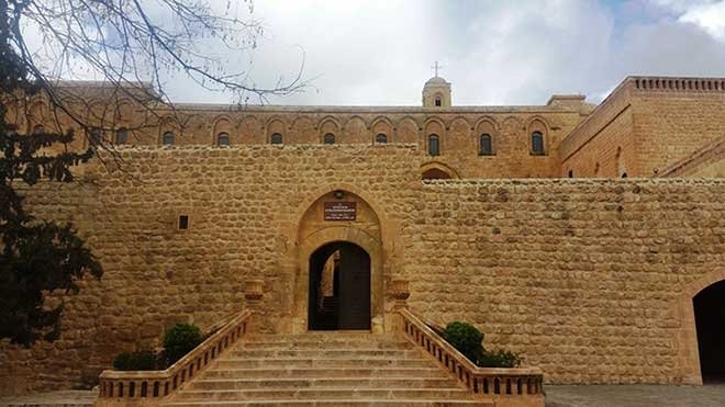 Deyrülzeferan Manastırı