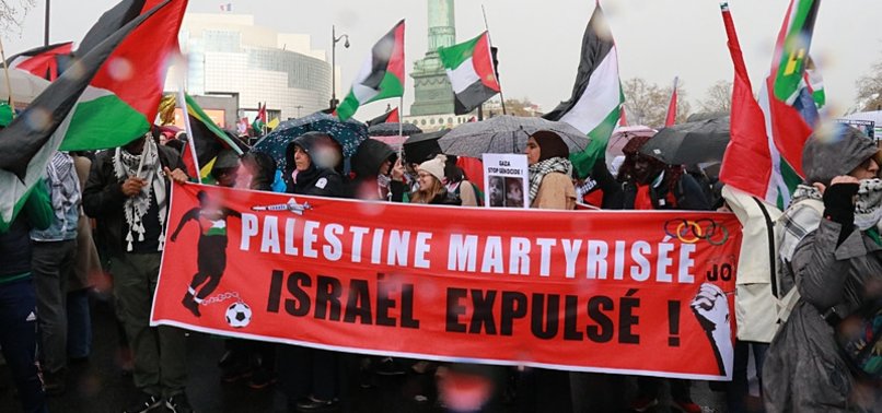 PARISIANS MARCH AGAINST RACISM, IN SUPPORT OF PALESTINIANS