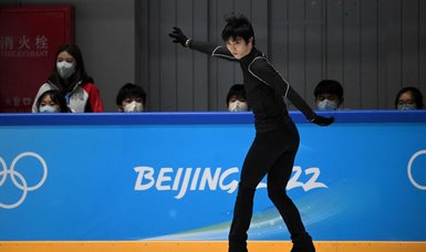 'Prince' Hanyu's prep for '4A' overshadows Russians' gold medal