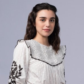 Damlasu İkizoğlu  – Kimdir