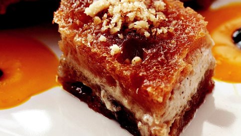 Portakal Soslu Ve Kestaneli Ekmek Kadayıfı
