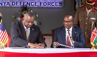 U.S. defense secretary, Kenyan counterpart sign defense cooperation pact