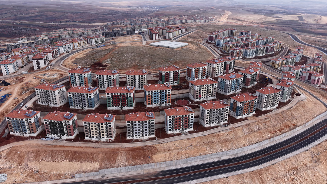 DEPREM KONUTLARI YÜKSELİYOR