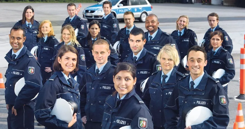 En çok polis güven veriyor