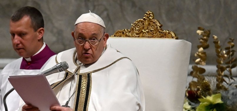 POPE CALLS FOR UNIVERSAL BAN ON DEPLORABLE SURROGATE PARENTING