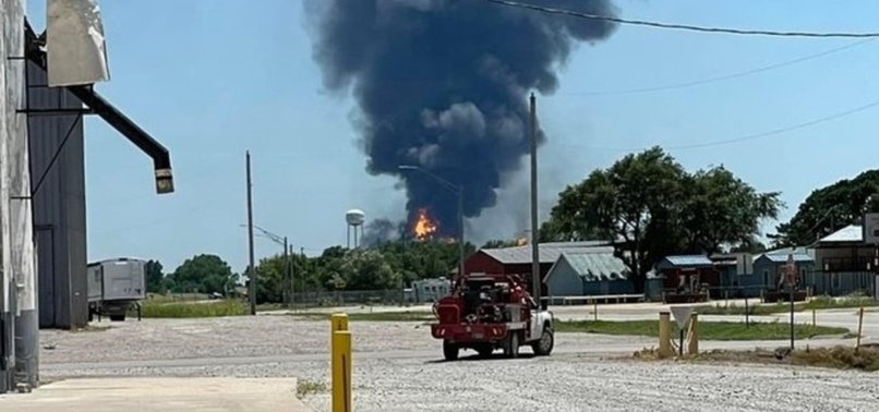MAJOR FIRE IN NATURAL GAS PLANT IN OKLAHOMA, EVACUATIONS URGED