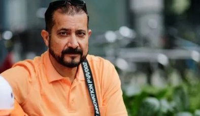 Pizza teslimatı yapan bakan