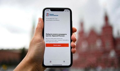 Google, Apple 'censor' Navalny app as Russian polls open