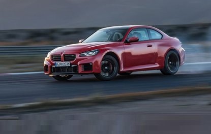 İŞTE 460 HP GÜCE SAHİP YENİ BMW M2