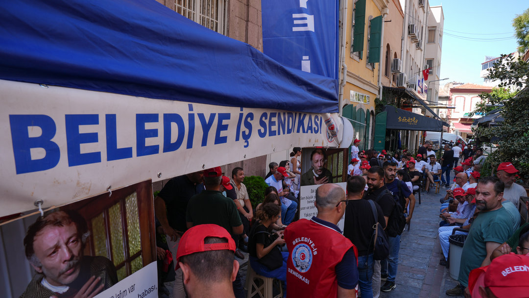İŞÇİLERİN EYLEMİ SÜRÜYOR