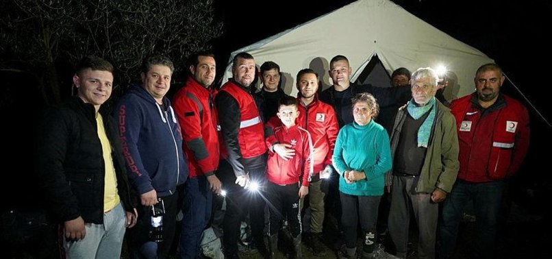 TURKISH RED CRESCENT HELPS ALBANIAN QUAKE VICTIMS