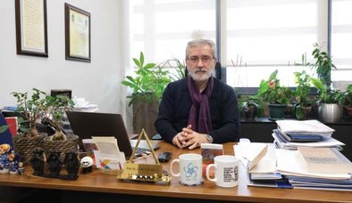 Gözetlerken Gözetlenir Hale Geldik