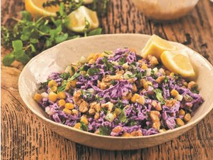 Sotelenmiş Mor Lahana Salatası
