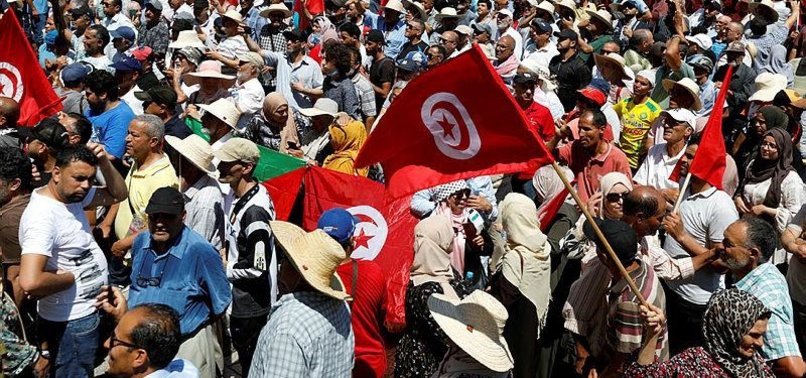 TUNISIAN UNION SEES POSSIBLE THREAT TO DEMOCRACY FROM PROPOSED CONSTITUTION
