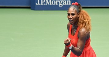 Serena Williams into US Open semifinals, closer to 24th Slam