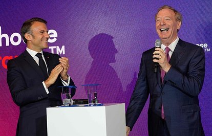 ahrefindexmicrosoftclasstkktLnktargetblankMicrosoftatanFransada4milyareurolukyatırımplanı