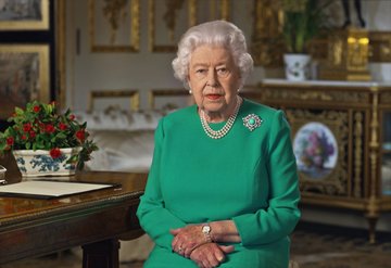 Kraliçe Elizabethin Pandemi Hayatı Kitap Oluyor