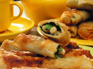 Kuru Fasulyeli Börek