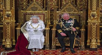 Kraliçe Elizabethin Cenazesi ve Kral Charlesın Taç Giyme Töreni Hakkında Her Şey