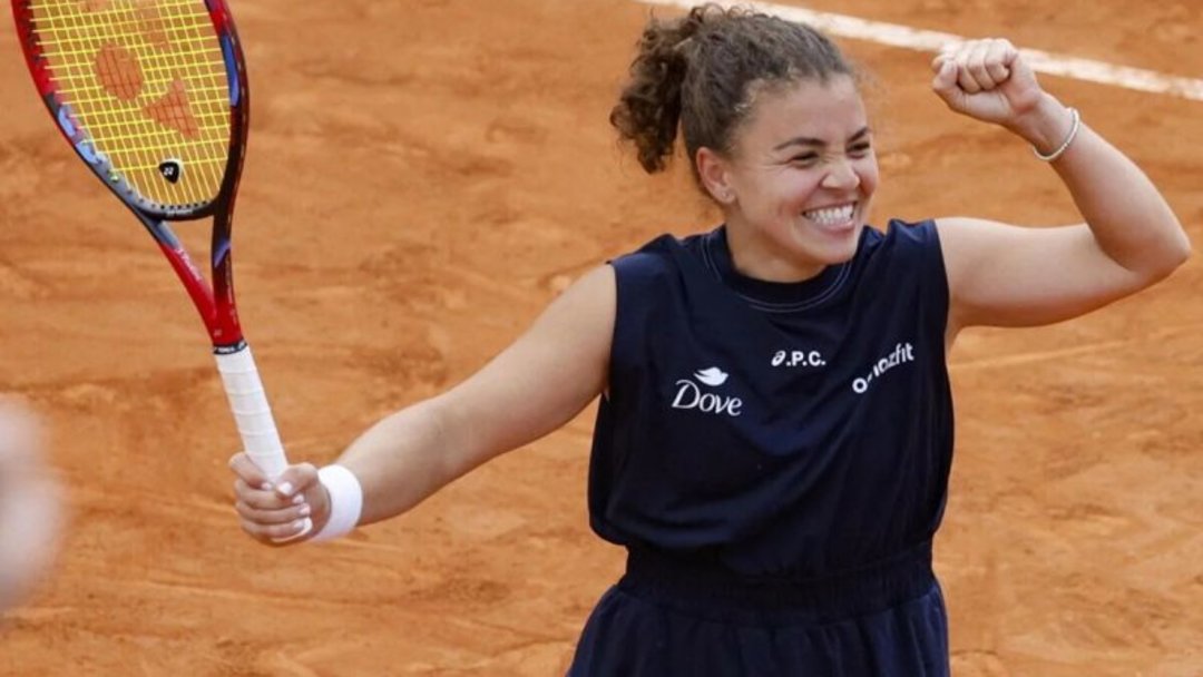 ROMA’DA İLK ŞAMPİYON JASMINE PAOLINI