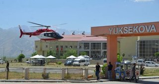 Hakkari’de patlama: 17 asker yaralı!