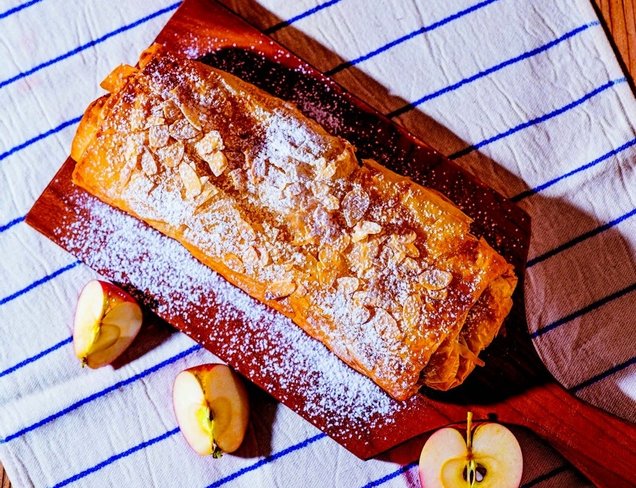 Baklava Yufkalı Elmalı Strudel