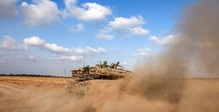 Israeli army carries out drills simulating Lebanon border attack
