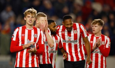 Liverpool stunned by Brentford as Reds pay for defensive woes