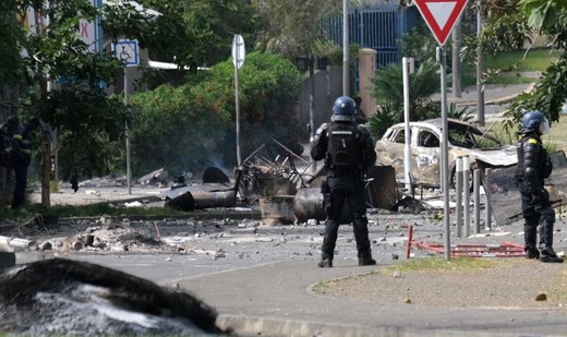 Hundreds including police hurt in New Caledonia unrest: France