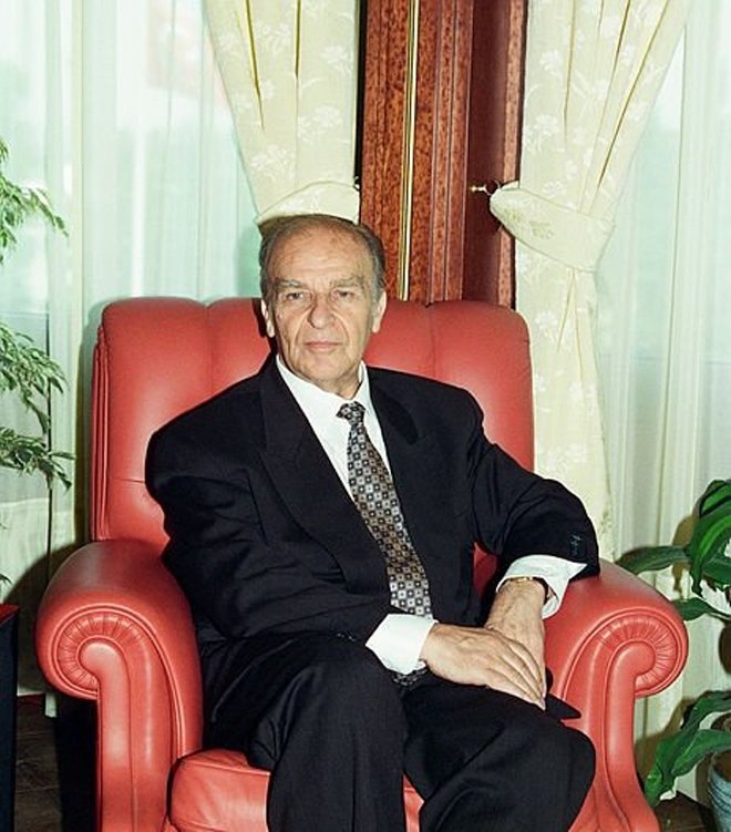 Aliya İzzetbegoviç kimdir?