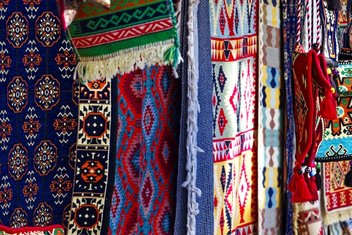 Orta Asya’dan Balkanlar’a uzanan kültürel miras: Halı dokumacılığı ve motifleri