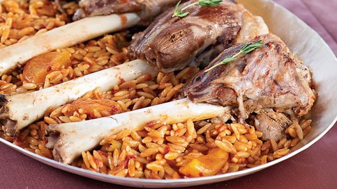 Arpa Şehriye Pilavı Eşliğinde Kuzu İncik