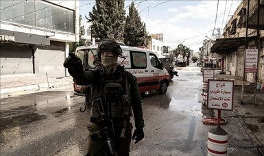 Israeli army assaults, detains Palestinian paramedic in Jenin