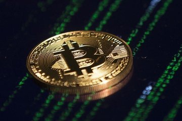 Bitcoin, makroekonomik belirsizlikle nisandan beri en düşük seviyeye geriledi
